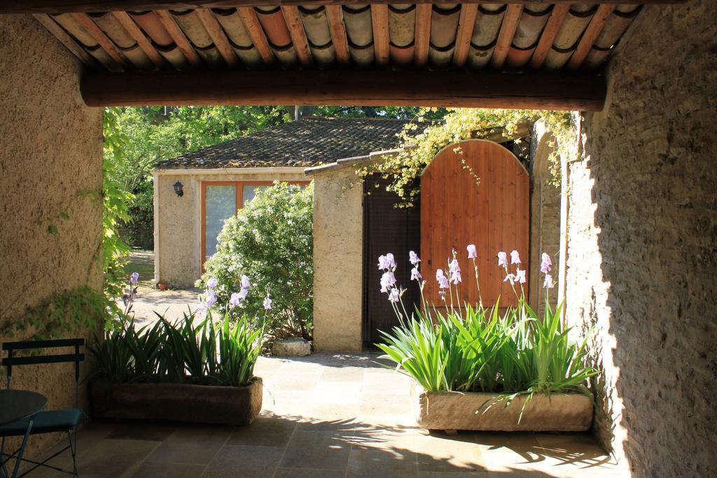 Hotel Mas De Cure Bourse L'Isle-sur-la-Sorgue Bagian luar foto